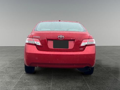 Used 2011 Toyota Camry LE w/ Fleet Convenience Pkg image 6