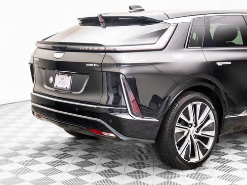 Certified 2025 Cadillac Lyriq Luxury w/ LPO, Floor Liner Package AWD/4WD image 36