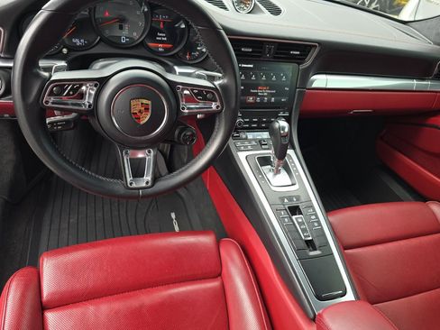 Used 2017 Porsche 911 Carrera 4S AWD/4WD image 13