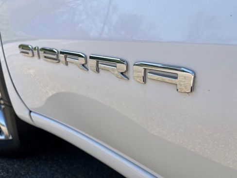 Used 2020 GMC Sierra 1500 SLE w/ SLE Value Package image 52