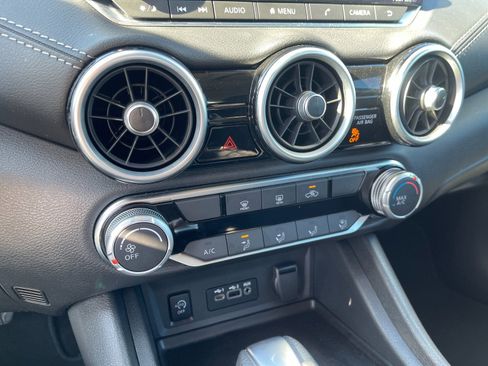 Used 2025 Nissan Sentra SV image 22