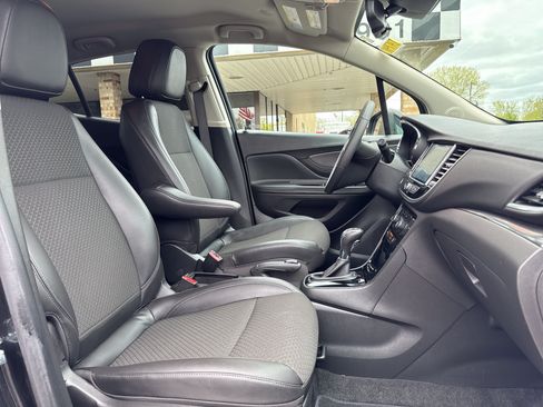 Used 2021 Buick Encore Preferred w/ Safety Package II FWD image 26