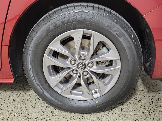 Used 2021 Toyota Sienna XLE FWD image 8