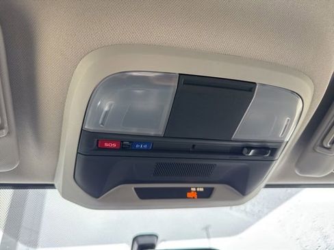 Used 2023 Subaru Crosstrek 2.0i Premium image 24