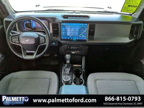 Used 2022 Ford Bronco Outer Banks w/ Sasquatch Package AWD/4WD image 13