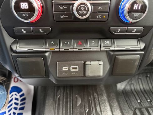 Used 2020 GMC Sierra 1500 Elevation w/ Elevation Value Package image 31