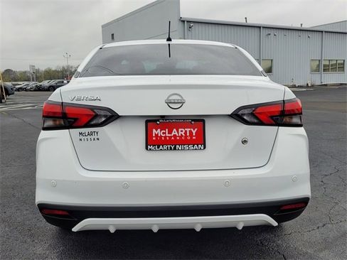 Certified 2024 Nissan Versa S w/ Trunk Package image 4