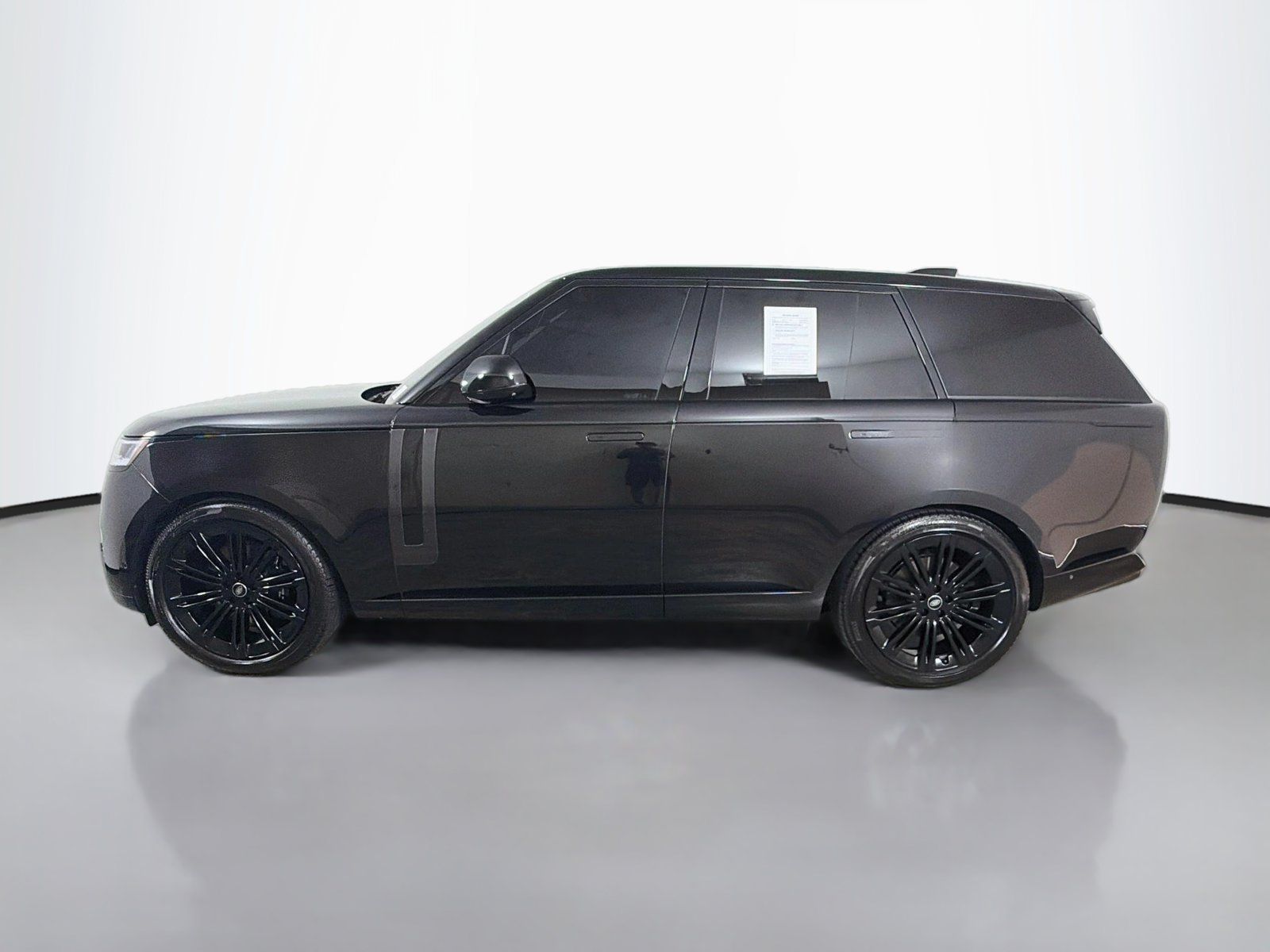 Certified 2023 Land Rover Range Rover Autobiography AWD/4WD image 2