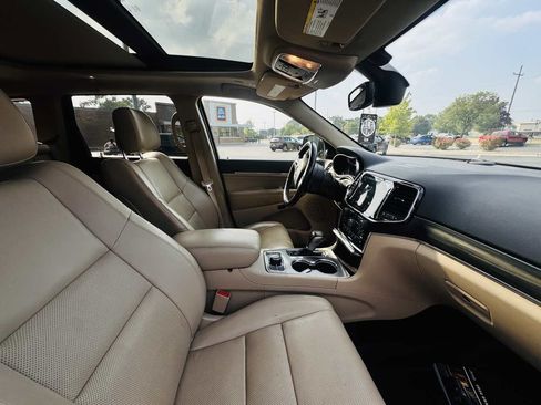 Used 2020 Jeep Grand Cherokee Limited w/ Luxury Group II AWD/4WD image 10