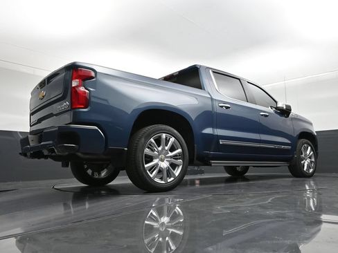 Used 2024 Chevrolet Silverado 1500 High Country AWD/4WD image 24