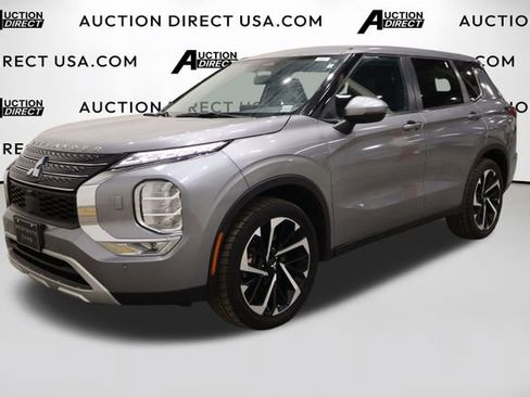 Used 2022 Mitsubishi Outlander SE AWD/4WD image 1