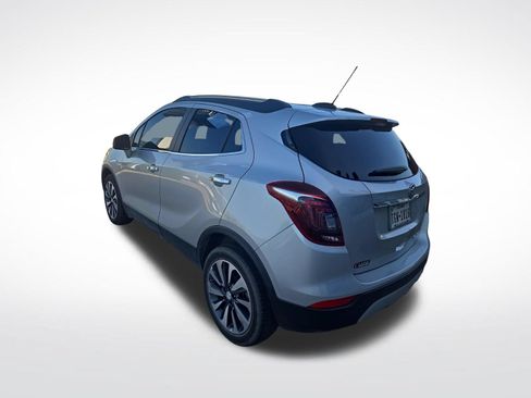 Used 2022 Buick Encore Preferred w/ Safety Package FWD image 9