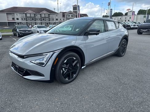 New 2025 Kia EV6 Wind image 7