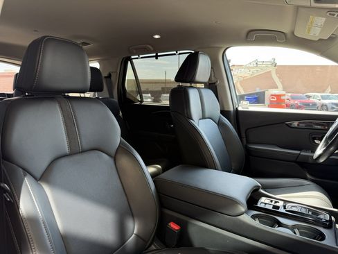 Used 2024 Honda Pilot EX-L image 45