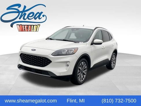 Used 2022 Ford Escape Titanium AWD/4WD image 1