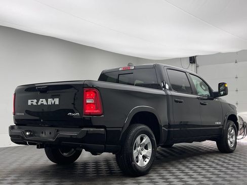 Used 2025 RAM 1500 Big Horn AWD/4WD image 7