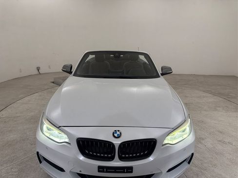 Used 2015 BMW M235i Convertible image 11
