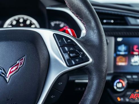 Used 2017 Chevrolet Corvette Stingray Coupe RWD image 59