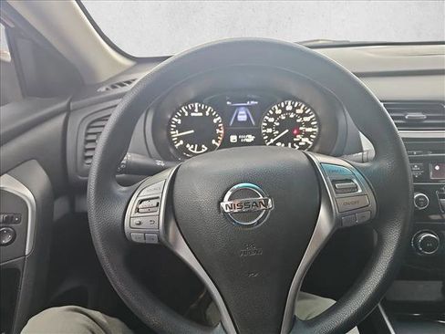 Used 2015 Nissan Altima 2.5 S w/ Power Driver Seat Package image 13