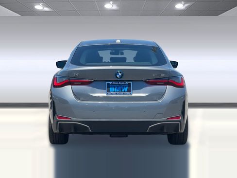 Used 2023 BMW i4 eDrive35 RWD image 9