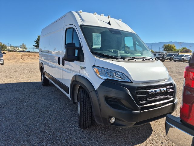 Used 2025 RAM ProMaster 2500 w/ Convenience Group FWD image 3