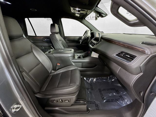 Used 2022 Chevrolet Tahoe Z71 w/ Luxury Package AWD/4WD image 30