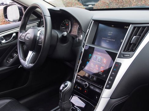 Used 2022 INFINITI Q50 Luxe w/ Cargo Package image 11