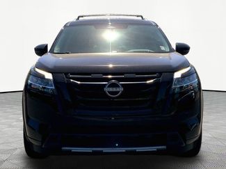 Used 2023 Nissan Pathfinder Platinum w/ Black Appearance Package AWD/4WD video 2