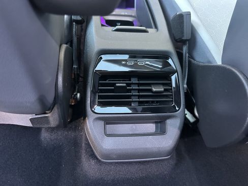 Used 2021 Volkswagen ID.4 1st Edition image 35