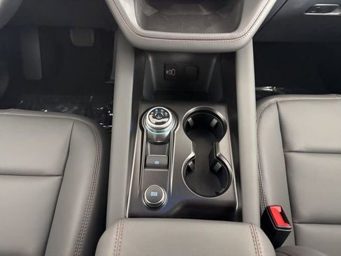 New 2026 Ford Explorer Active w/ Active Comfort Package image 12