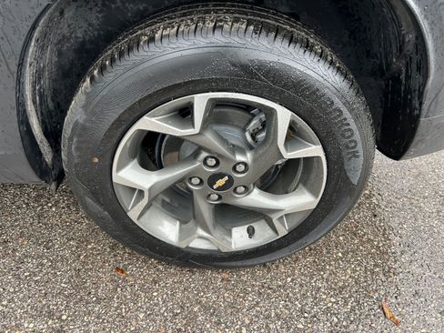 Used 2025 Chevrolet Trax LT image 25