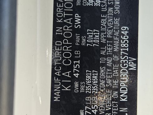 Used 2025 Kia Sportage LX image 30