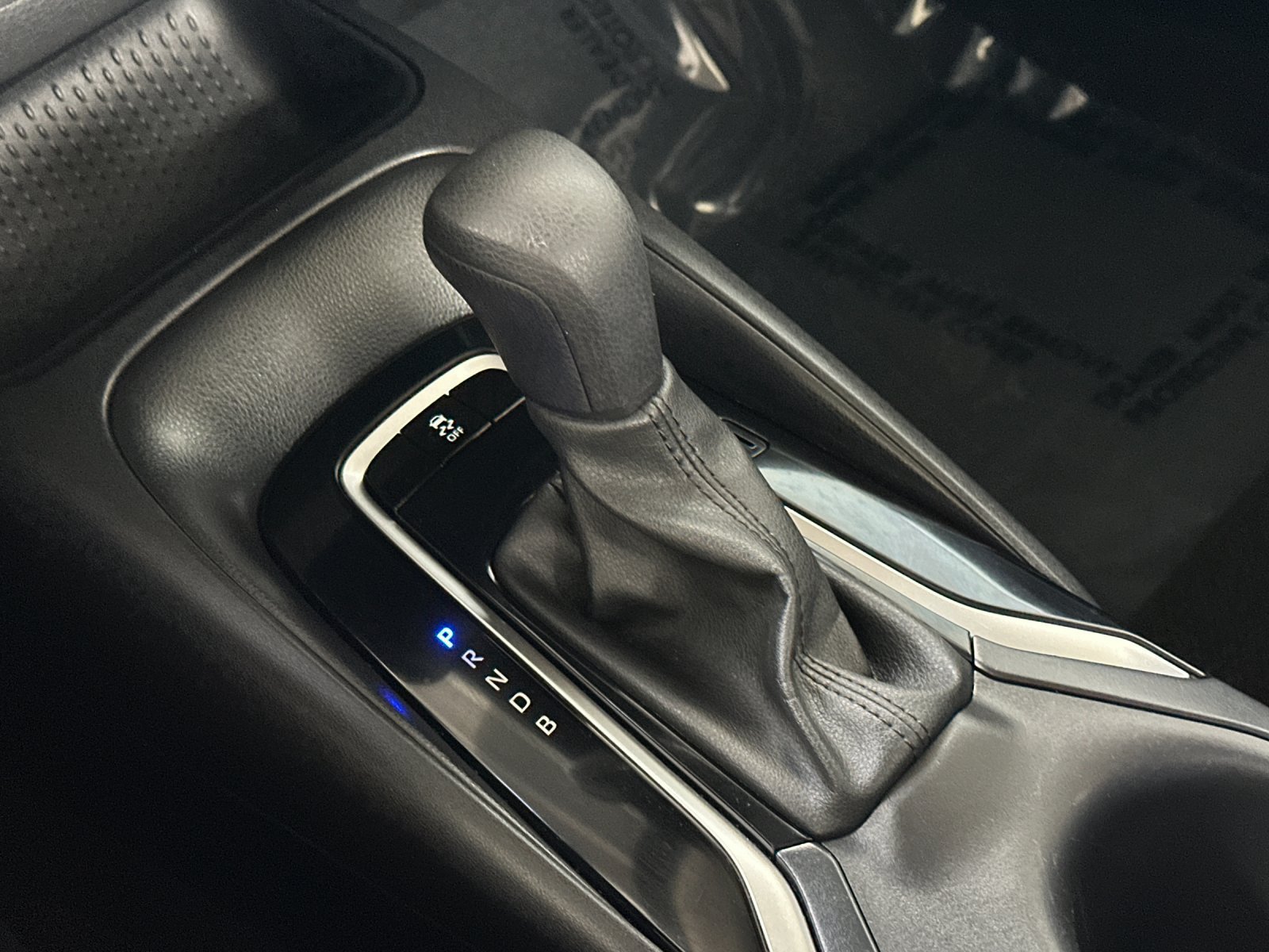 Used 2024 Toyota Corolla LE FWD image 18