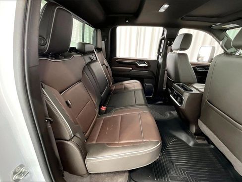 Used 2025 GMC Sierra 2500 Denali w/ Denali Reserve Package image 22