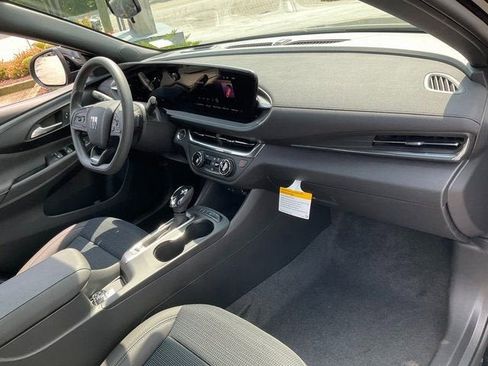 New 2026 Buick Envista Preferred image 17