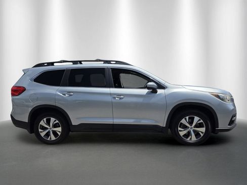 Used 2019 Subaru Ascent Premium w/ Popular Package #2 AWD/4WD image 8