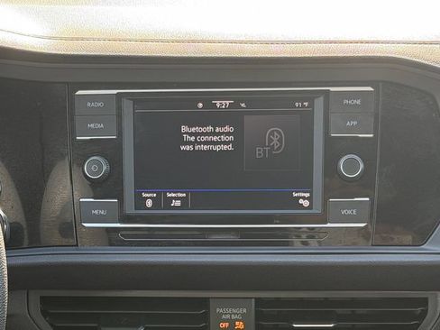 Used 2023 Volkswagen Jetta Sport FWD image 17