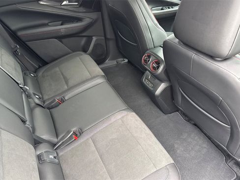 Used 2024 Chevrolet Blazer EV RS image 23