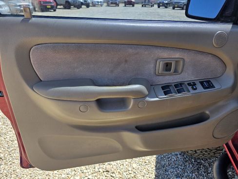 Used 2004 Toyota Tacoma 4x4 Double Cab image 9