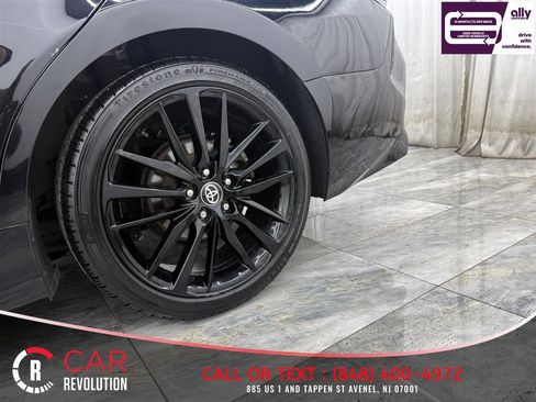 Used 2023 Toyota Camry XSE image 8