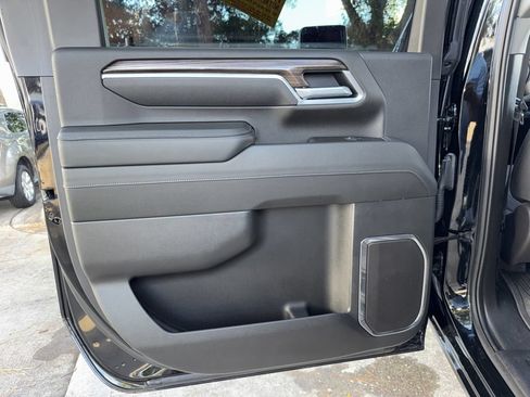 Used 2025 Chevrolet Silverado 2500 LT AWD/4WD image 33