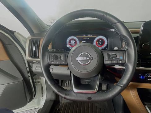 Used 2023 Nissan Pathfinder Platinum w/ Lighting Package (N93) AWD/4WD image 12