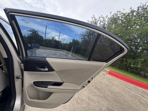 Used 2015 Honda Accord LX image 15