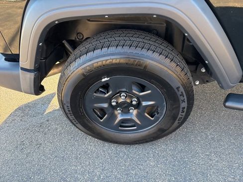 Used 2023 Jeep Wrangler Sport image 26