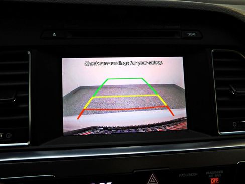 Used 2016 Hyundai Sonata Limited FWD image 16