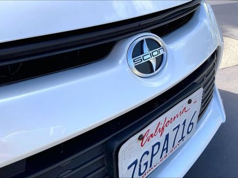 Used 2015 Scion tC FWD image 30