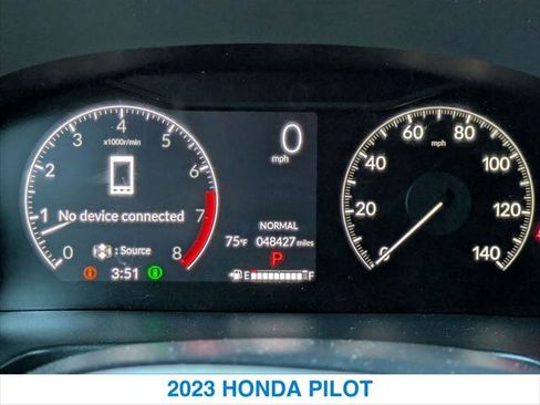 Used 2023 Honda Pilot Touring image 16