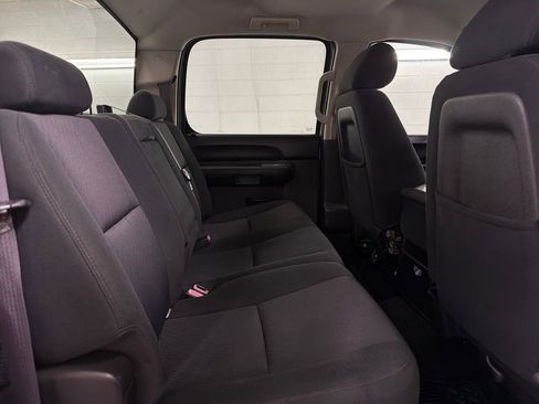 Used 2011 Chevrolet Silverado 2500 LT w/ Suspension Package, Off-Road AWD/4WD image 24
