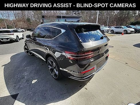 Used 2025 Genesis GV80 2.5T Prestige image 3