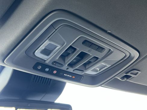 Used 2023 GMC Sierra 1500 SLT w/ SLT Premium Plus Package image 12